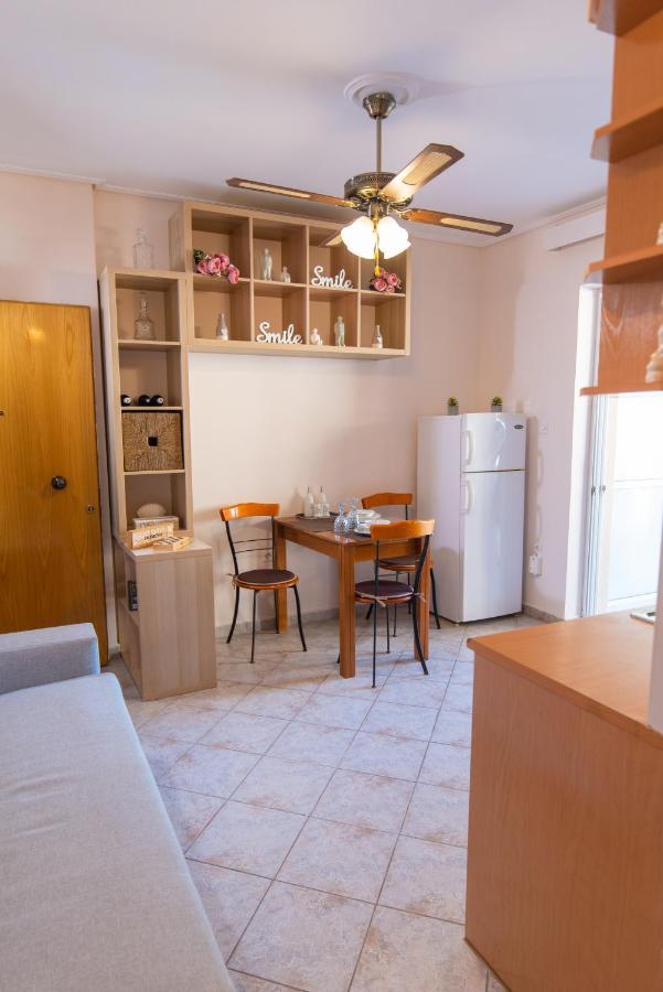 Smile Sea Apartment Kalamata Exterior photo